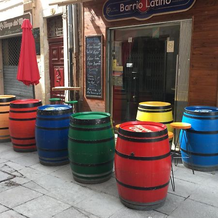 Appart Sympa Dans Le Vieux Ним Экстерьер фото
